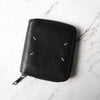 メゾン マルジェラ 四つタグ レザー ラウンドジップ コンパクトウォレット ブラック