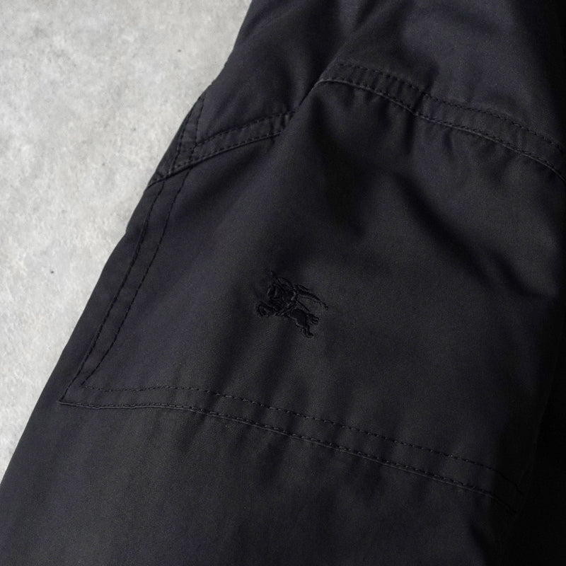 バーバリー ホースロゴ刺繍 ダウンジャケット ブラック - NEWSED