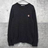 メゾン キツネ フォックスロゴ ニット グレー - NEWSED