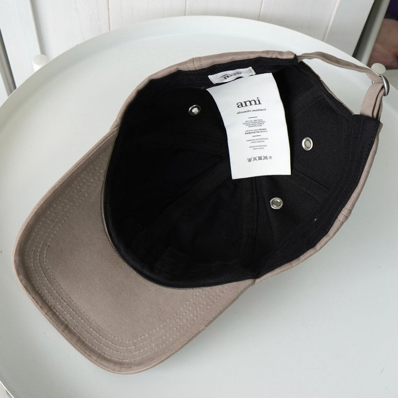 アミパリ アミ パリス ハートロゴ キャップ ベージュ 保存袋付き - NEWSED