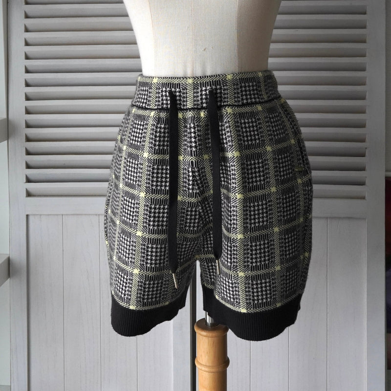 アルマーニ エクスチェンジ 千鳥格子柄 ニット セットアップ カーディガン ショートパンツ レディース グレー - NEWSED