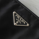 プラダ テスート ポコノ ナイロン サフィアーノ レザー トライアングルロゴ トートバッグ ブラック - NEWSED