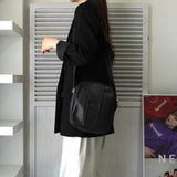 ロエベ アナグラム レザー ショルダーバッグ ポシェット ブラック - NEWSED