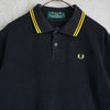 Fred Perry 徽标刺绣条纹短袖黑色 Polo 衫