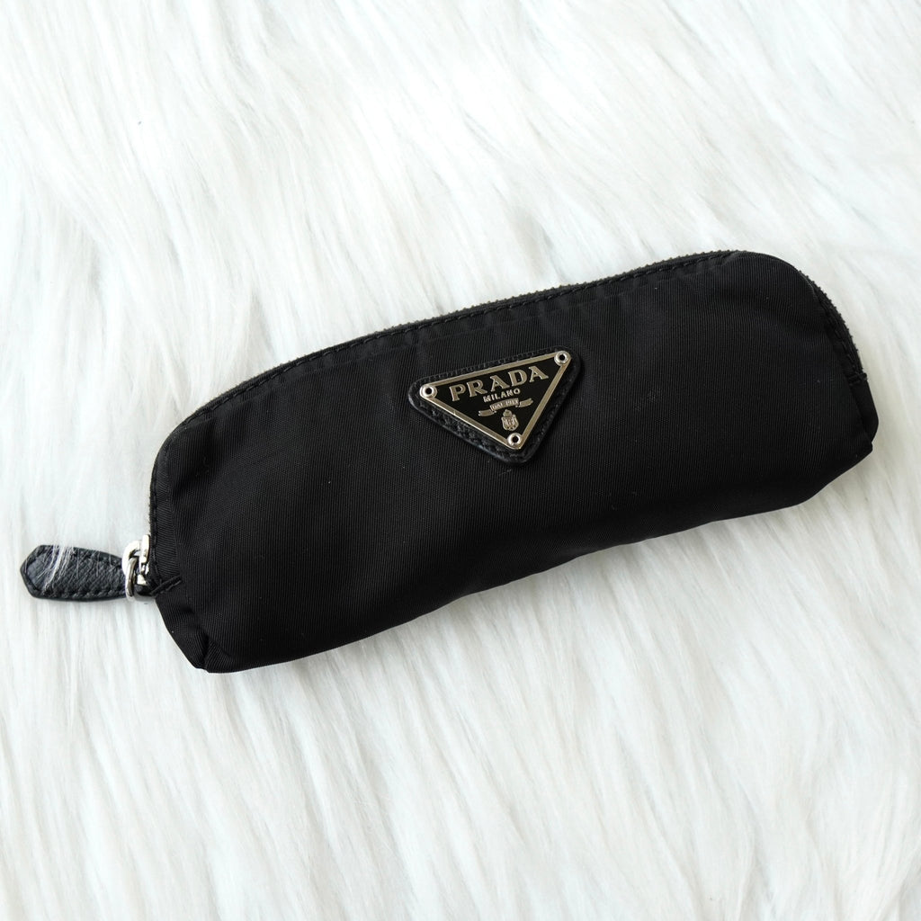 Prada Pocono Tessuto 尼龙黑色三角形徽标手拿包