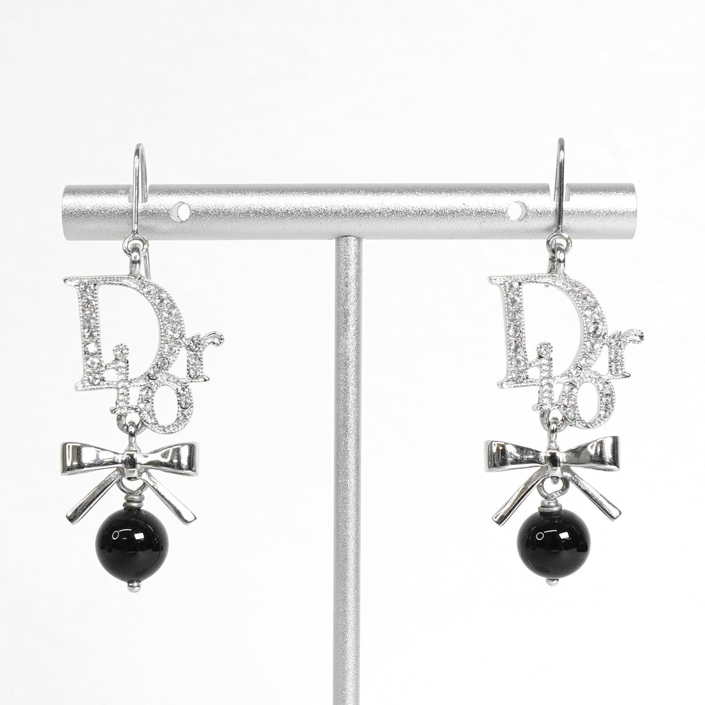 クリスチャン ディオール ロゴ ラインストーン リボン ピアス シルバー / ブラック