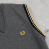 Fred Perry 徽标刺绣针织背心（灰色）