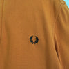 Fred Perry 徽标刺绣短袖 Polo 衫（橙棕色）