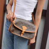 ルイ・ヴィトン モノグラム ソローニュ ショルダーバッグ ブラウン - NEWSED