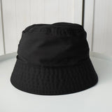 プラダ ポコノ テスート ナイロン バケットハット 帽子 三角プレート トライアングルロゴ ブラック - NEWSED