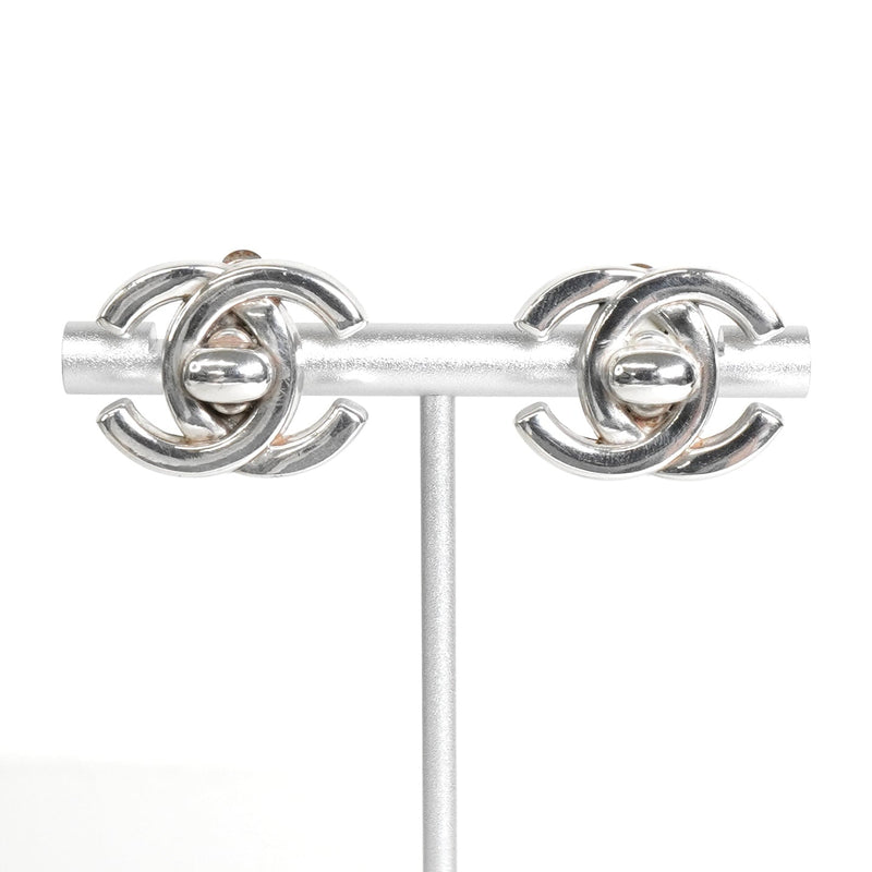 シャネル ココマーク ターンロック イヤリング シルバー - NEWSED
