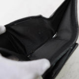 グッチ 型押しロゴ レザー 三つ折り財布 ブラック - NEWSED