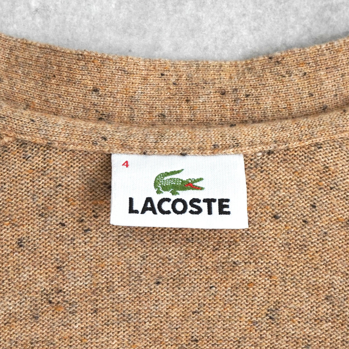 ラコステ ロゴパッチ ネップ 薄手 ウール カーディガン ベージュ - NEWSED