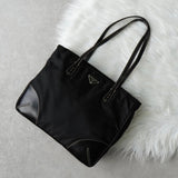 プラダ テスート ポコノ ナイロン サフィアーノ レザー トライアングルロゴ トートバッグ ブラック - NEWSED