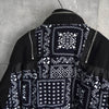 サカイ × レインスプーナー バンダナ柄 ジッパー ダウンジャケット ネイビー / ブラック