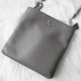 ヴィヴィアン ウエストウッド オーブ レザー ショルダーバッグ ポシェット グレー - NEWSED