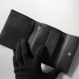 プラダ トライアングルロゴ ナイロン / サフィアーノレザー 三つ折り財布 カーキグレー - NEWSED