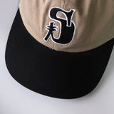 ステューシー イニシャルロゴ キャップ ブラック / ベージュ メンズ - NEWSED
