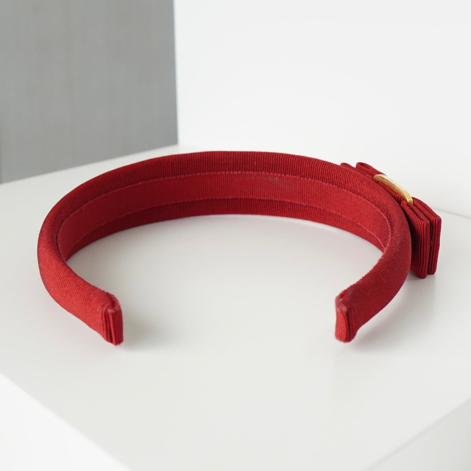 サルバトーレ フェラガモ ヴァラ リボン カチューシャ レッド