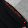 黑色 Nike 徽标刺绣连帽衫