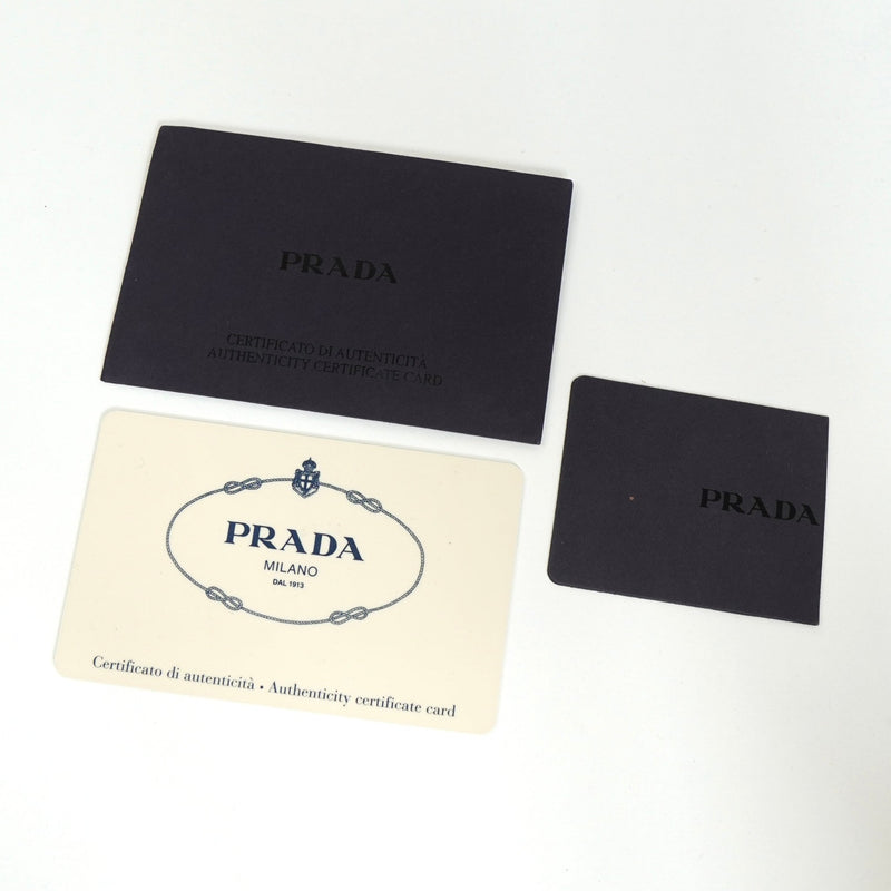 プラダ サフィアーノ レザー トライアングルロゴ 二つ折り財布 ブラック - NEWSED