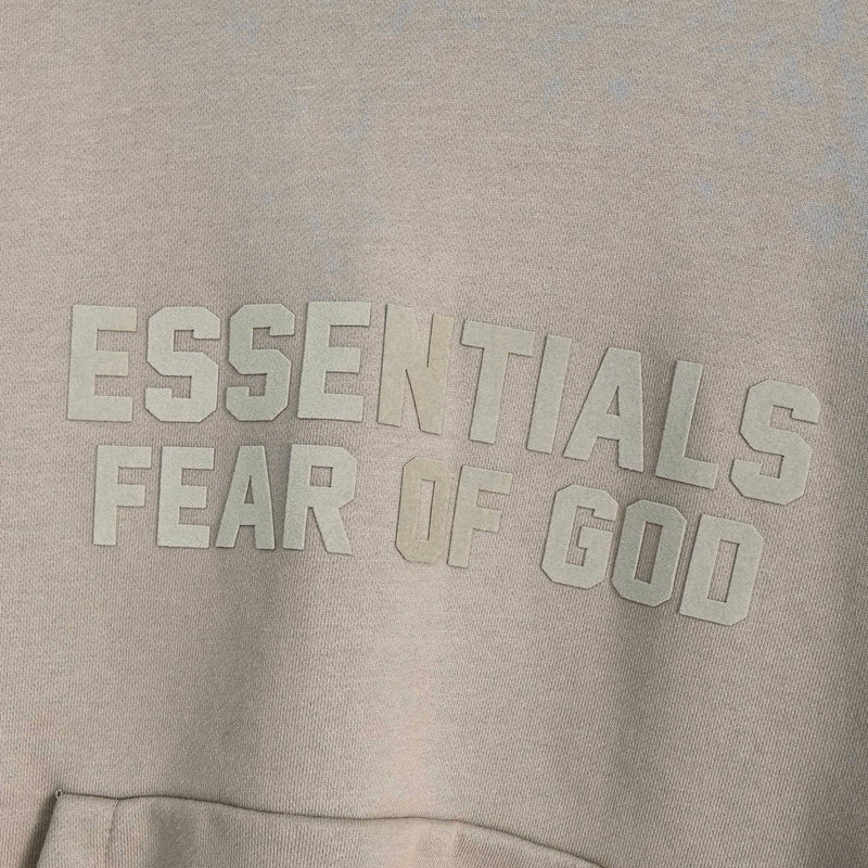 エフオージー エッセンシャルズ フェルトロゴ パーカー ベージュ - NEWSED