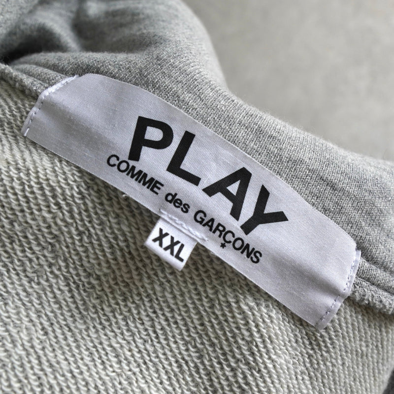 プレイ コム デ ギャルソン ハートロゴ ジップアップ スウェット グレー - NEWSED