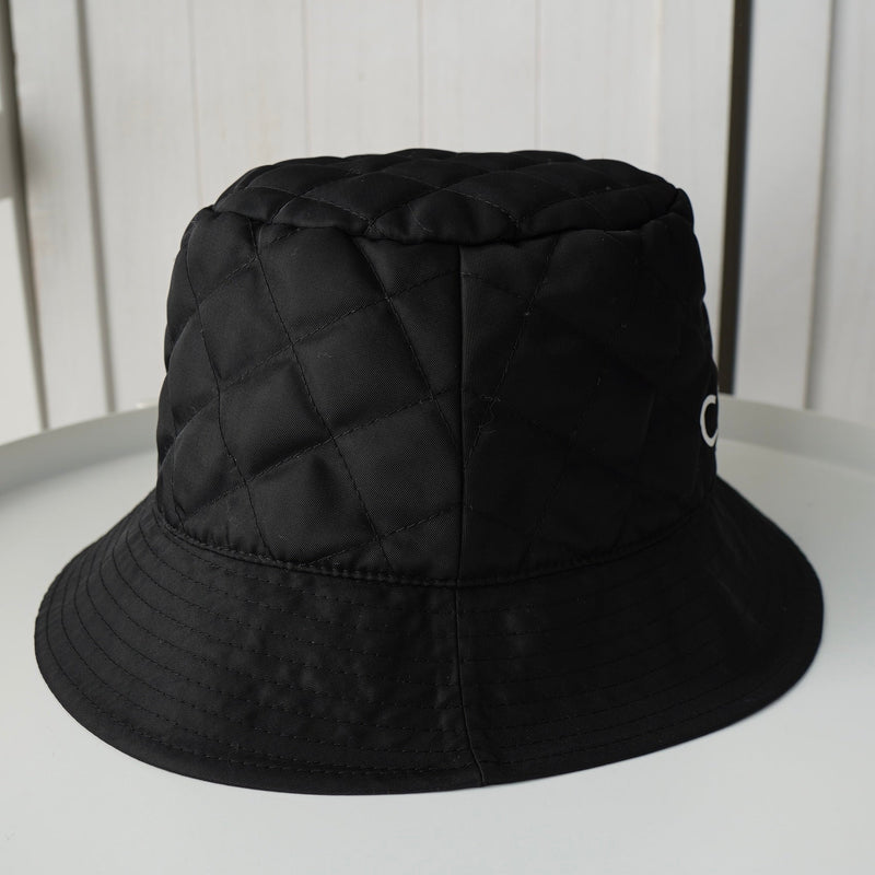 セリーヌ ロゴ キルティング ナイロン バケットハット 帽子 ブラック - NEWSED