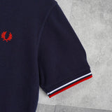 フレッドペリー ロゴ刺繍 半袖ポロシャツ ネイビー / レッド / ホワイト - NEWSED