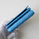 ボッテガ・ヴェネタ イントレチャート レザー 三つ折り財布 ライトブルー 箱付き - NEWSED