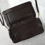 ボッテガ ヴェネタ イントレチャート レザー ショルダーバッグ ブラウン - NEWSED