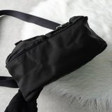 プラダ トライアングルロゴ ナイロン / レザー ショルダーバッグ メッセンジャーバッグ ブラック - NEWSED