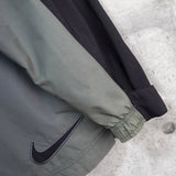 ナイキ ナイロンジャケット ブルゾン ロゴ 刺繍 ブラック / グレー - NEWSED