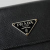 プラダ トライアングルロゴ サフィアーノ レザー 三つ折り財布 ブラック