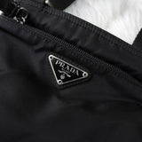 プラダ ポコノ テスート ナイロン ミニ ショルダーバッグ ポシェット トライアングルロゴ ブラック - NEWSED