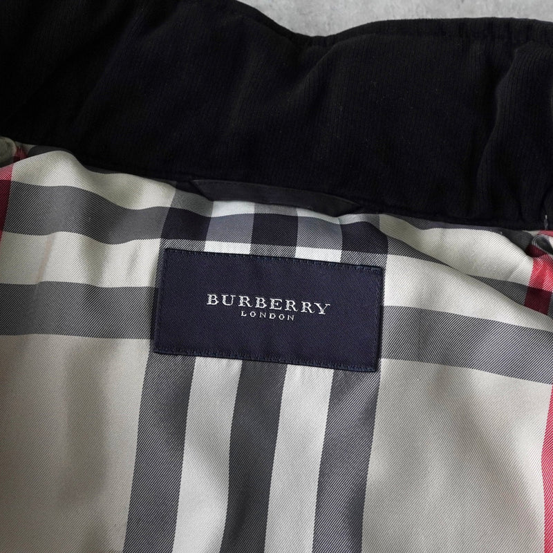 バーバリー ホースロゴ刺繍 ダウンジャケット ブラック - NEWSED