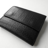 ロエベ リピートアナグラム レザー 二つ折り財布 ブラック - NEWSED