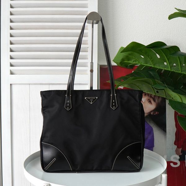 PRADA プラダ ビンテージ ボストンバッグ 赤✖️茶色 キャンバス PRADA プラダ ビンテージ ボストンバッグ 赤✖️茶色 キャンバス