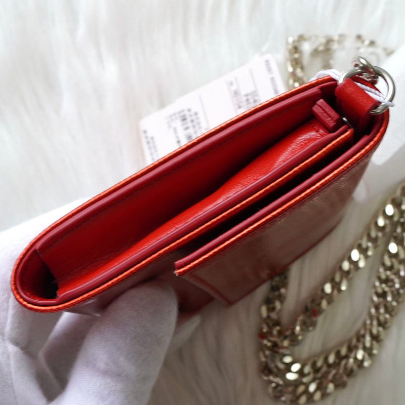 エムエムシックス メゾンマルジェラ ロゴ チェーンウォレット 二つ折り財布 ウォレットバッグ レッド - NEWSED