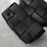 ボッテガ ヴェネタ マキシントレチャート カセットバッグ レザー ショルダーバッグ ウエストポーチ ブラック - NEWSED