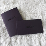 プラダ ポコノ テスート ナイロン サフィアーノレザー 三角プレート トートバッグ ブラック - NEWSED