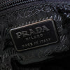 Prada Tessuto 尼龙/皮革三角形徽标链条单肩包（黑色）