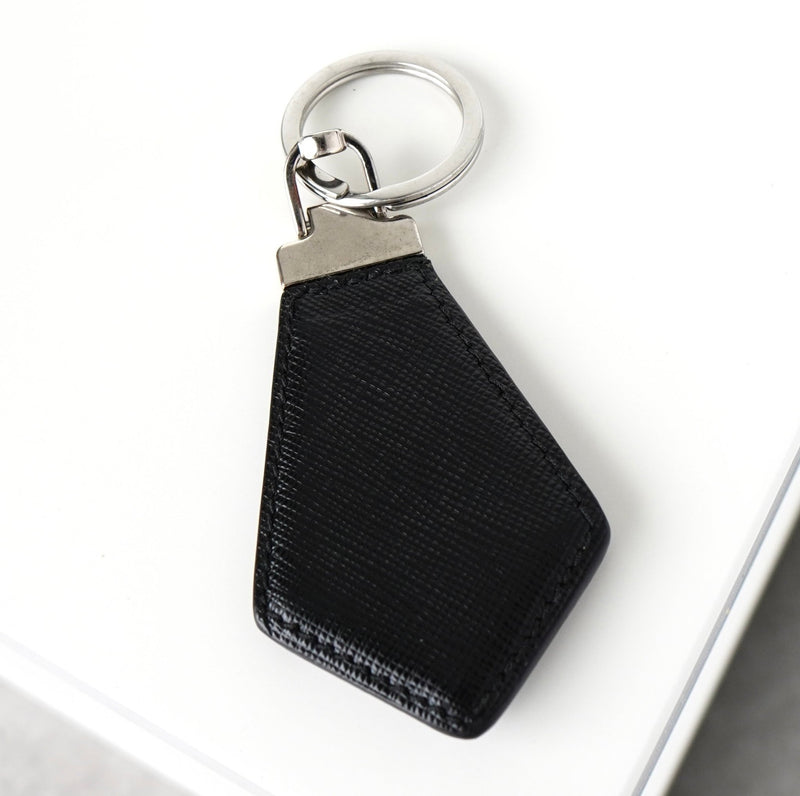 プラダ トライアングルロゴ キーホルダー サフィアーノレザー ブラック