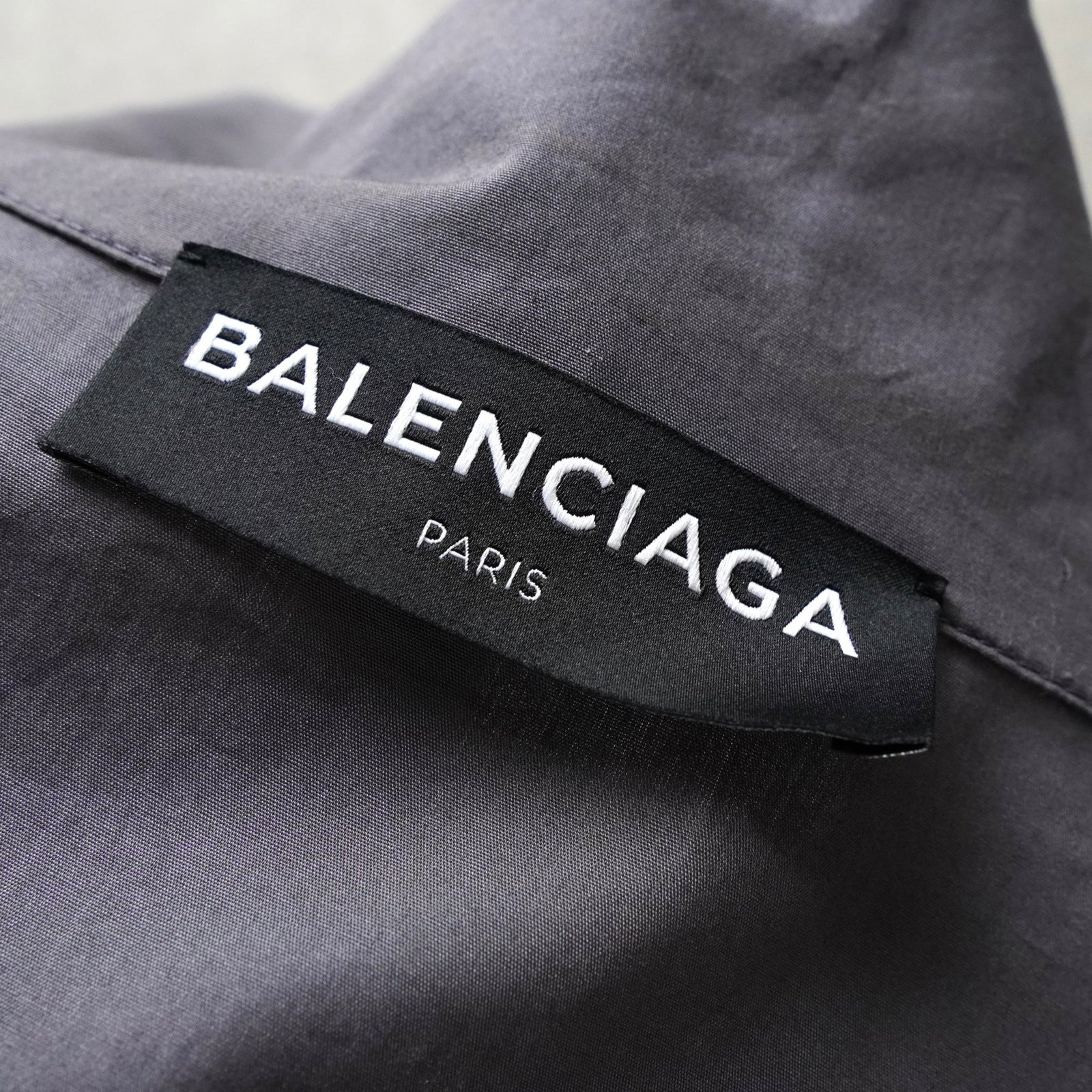 バレンシアガ ロゴ オーバーサイズ トラックジャケット ナイロン