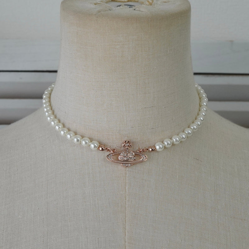 ヴィヴィアン ウエストウッド オーブ フェイクパール ラインストーン チョーカー ピンクゴールド - NEWSED