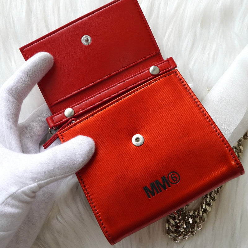 エムエムシックス メゾンマルジェラ ロゴ チェーンウォレット 二つ折り財布 ウォレットバッグ レッド - NEWSED