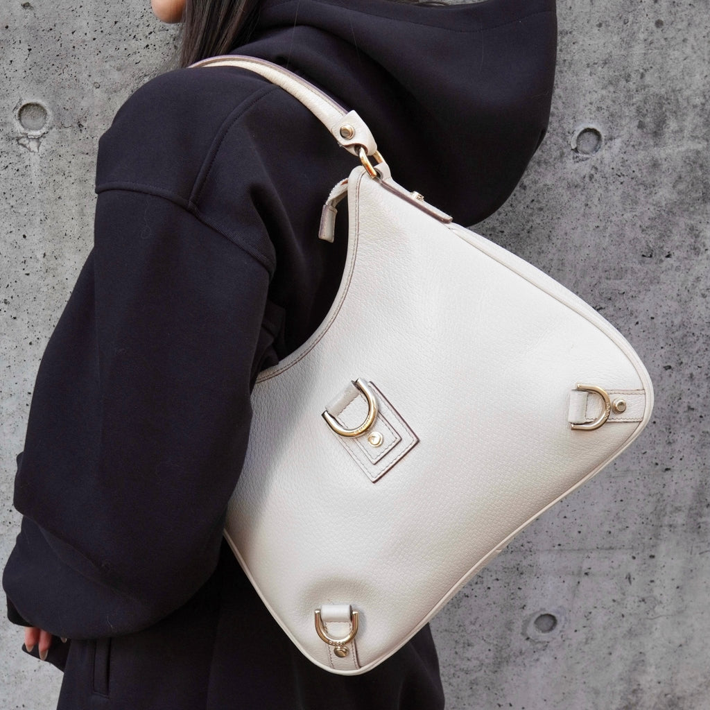 グッチ アビー レザー ワンショルダーバッグ ホワイト