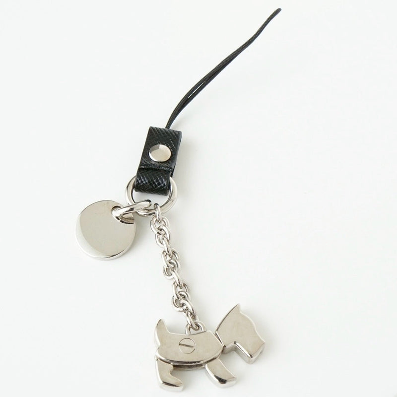プラダ ドッグ サフィアーノレザー キーホルダー チャーム シルバー / ブラック - NEWSED