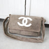 Chanel Coco Mark 绒面面料新颖米色单肩包