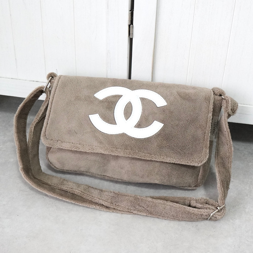Chanel Coco Mark 绒面面料新颖米色单肩包